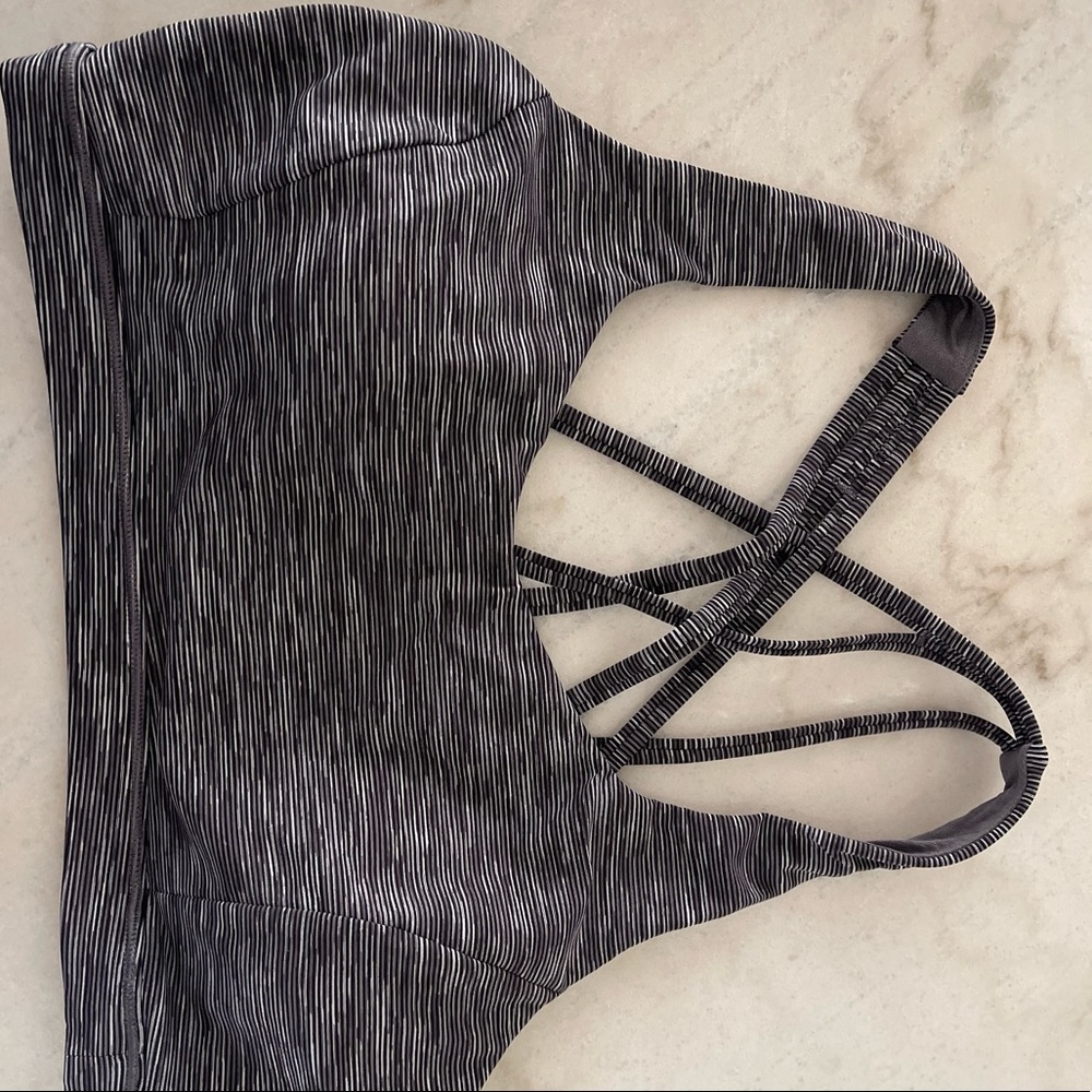 NWOT Lululemon Energy Sports Bra-NEVER WORN ONLY TRIED ON- size 10